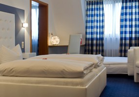 Hotel Domizil 3* de Luxe, Бутик-городок Ingolstadt-Village, отели Германии