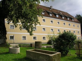 Haus Rufinus am Kloster Seeon 3*, Зееон-Зеебрук, отели Германии
