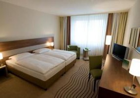 Holiday Inn Berlin City East (ex. Quality Hotel & Suites Berlin City East) 4*, Берлин, отели Германии