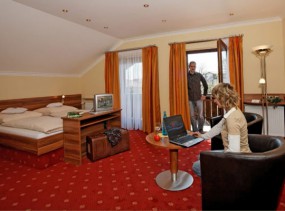 Flair Hotel Vino Vitalis 3*, Бад Фюссинг, отели Германии