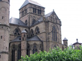 Церковь Богородицы (Liebfrauenkirche) . Трир. Туры в Германию