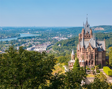 Замок Драхенбург в Кенигсвинтере