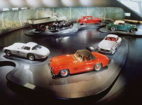 Германия - страна автомобилей. Автомобильные заводы, музеи, миры, автомаршруты Германии. 